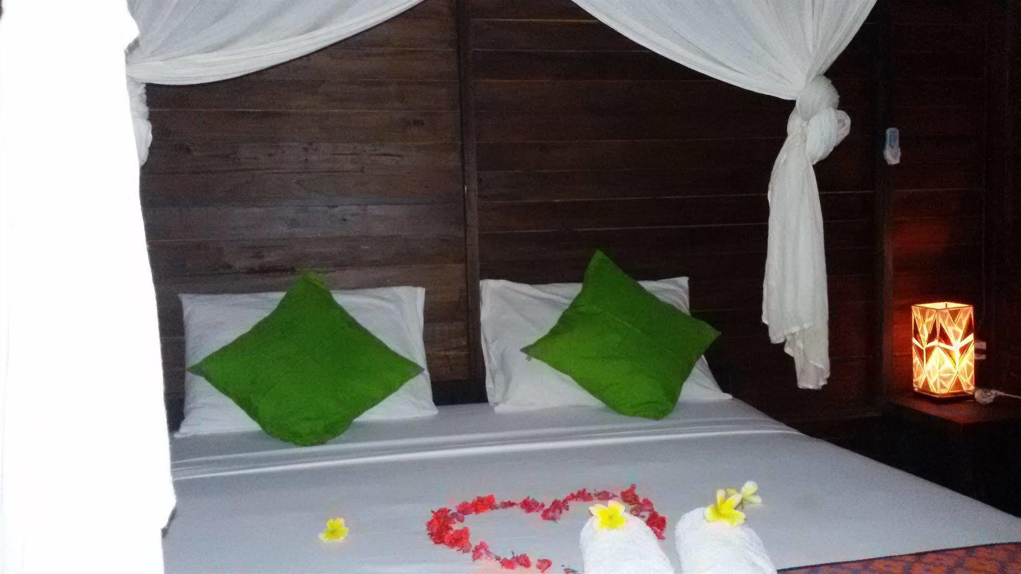Mosaix Gili Bungalows Gili Trawangan Eksteriør billede